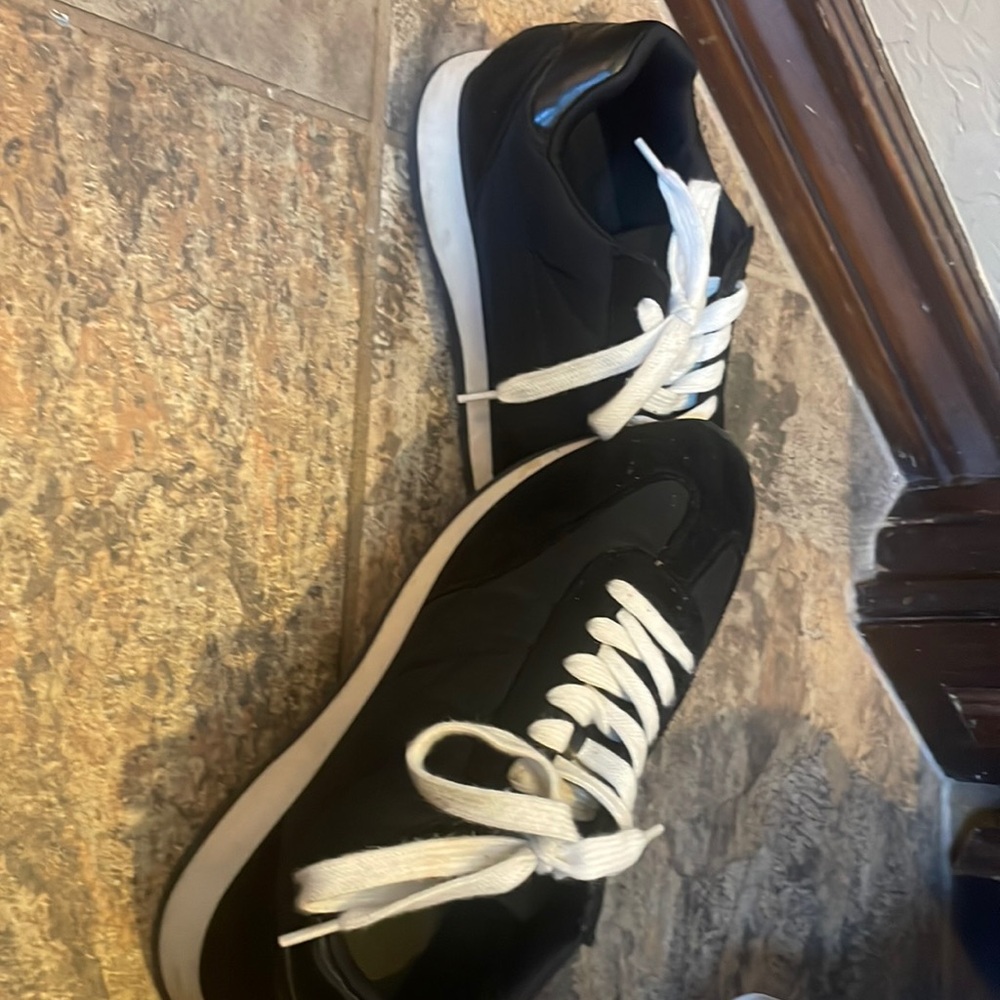 Black shoes Maurices